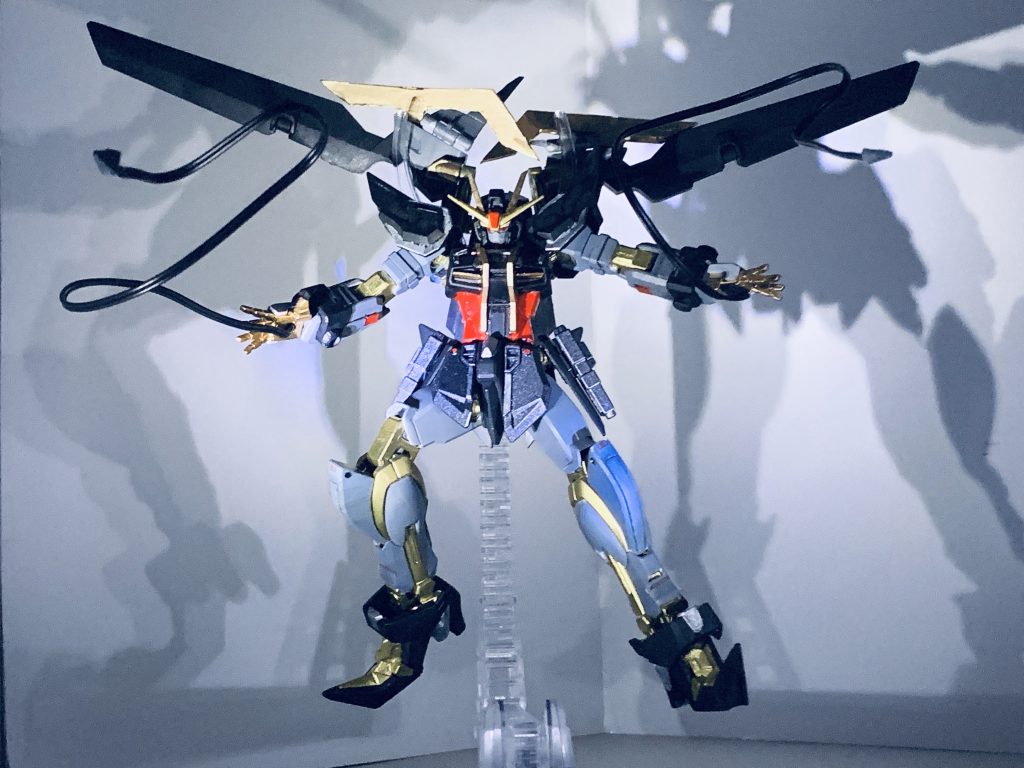 ノワールのワイヤーと天ミナのミラージュコロイド以外と共通点が多かったので作り易かったです