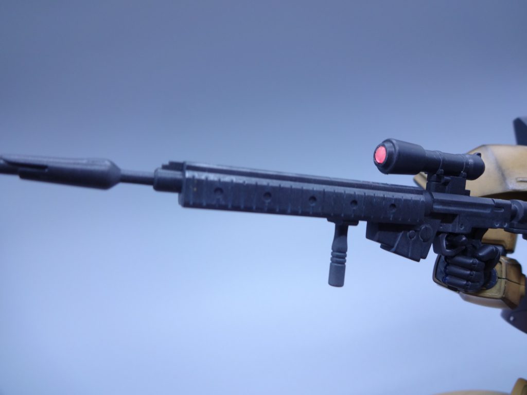 試作型ビームライフル。最初の設定だと本体より大きいとか