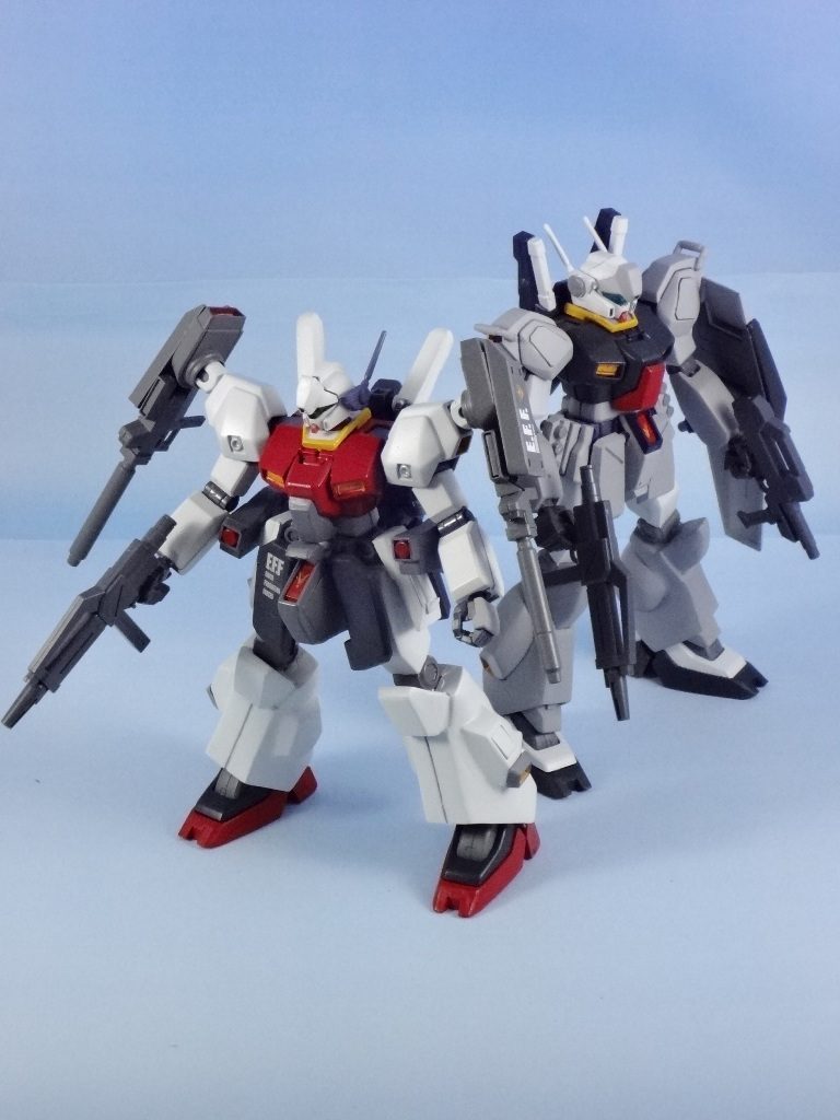 RGC-90とRGM-90を並べてみました。
RGC-90 = RGM-90問題がありますが、別物として製作。