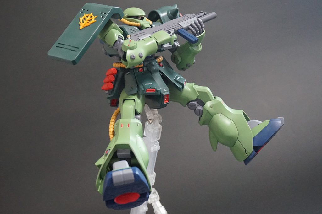 ザクと言うとこのポーズ