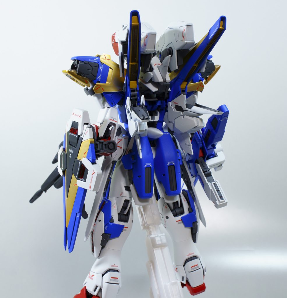 写真更新しました。
AB装備はゴテゴテでツンツンしててカッコいいですね(語彙力
これ以上のガンプラはもう作れる気がしません