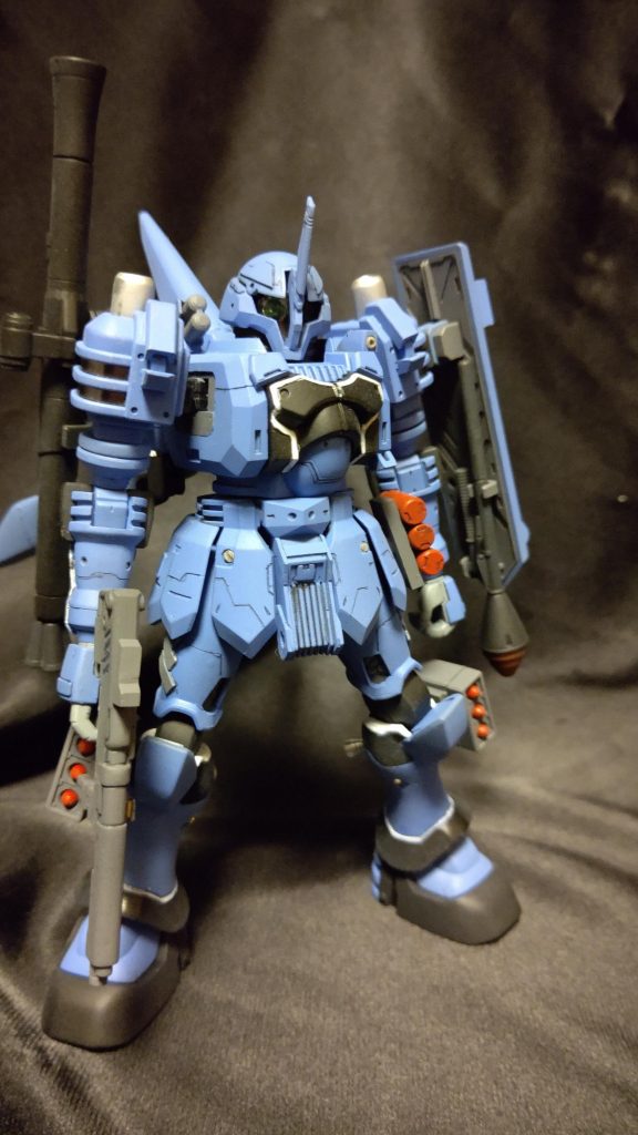 正面 塗装はライトブルーを主体に袖つきっぽく塗装してます。