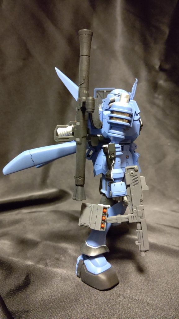 側面 ザクバズーカをマウント出来るようにしてます。