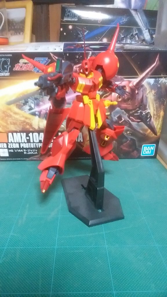 R-ジャジャのビームライフルは銃剣が着いていて着脱式、サイズは丁度短刀ぐらいですね