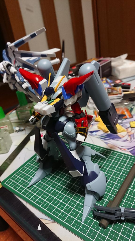 あと、名前がディミオスなのに拳で戦う系のヒーローロボ感が思いっ切り出たことでもボツにしました。