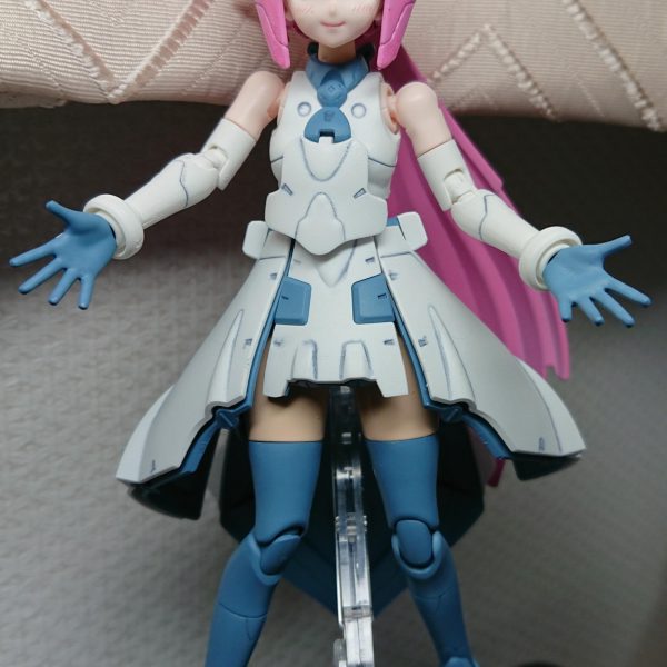 モビルドールサラ・モモカラーver