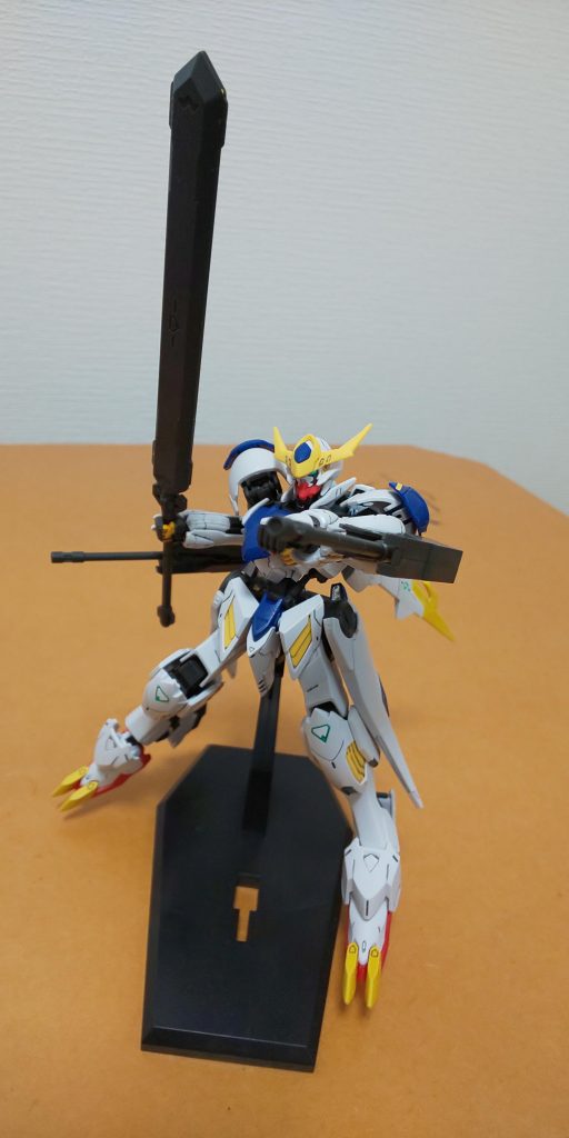 ソードメイスと200㎜砲。超大型メイスを使おうかと思いましたが、でかすぎるので√Nでは不採用になりました。