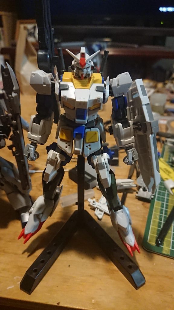 仮組みの様子
足長いなぁって感じなので胴体延長してました。