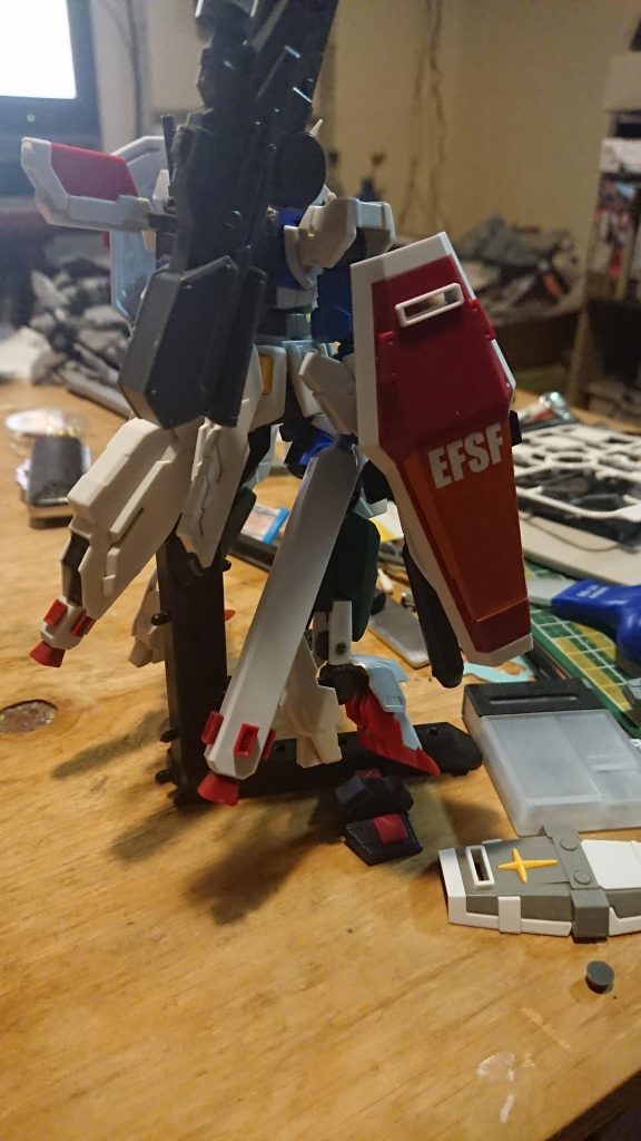 たまたま店でフルアーマーガンダムTBを見つけたので色々装備させます