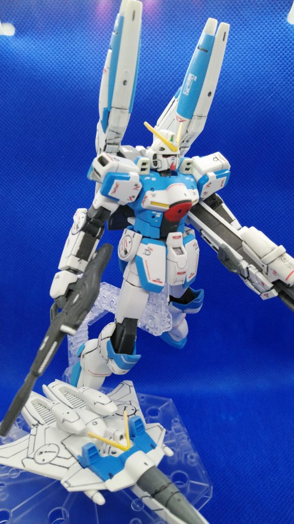 正式なセカンドVはプレバンにて発売されますので、気になった方はそちらでご購入下さい。新規造形のバックパックやミノフスキーシールドがカッコ良かったです。
Vガンダムは大好きな作品なので(自分なりに)綺麗に作れて大変満足してます。

では今回も御覧頂きありがとうございました。いいねや感想など頂けると大変励みになりますので宜しくお願いします。