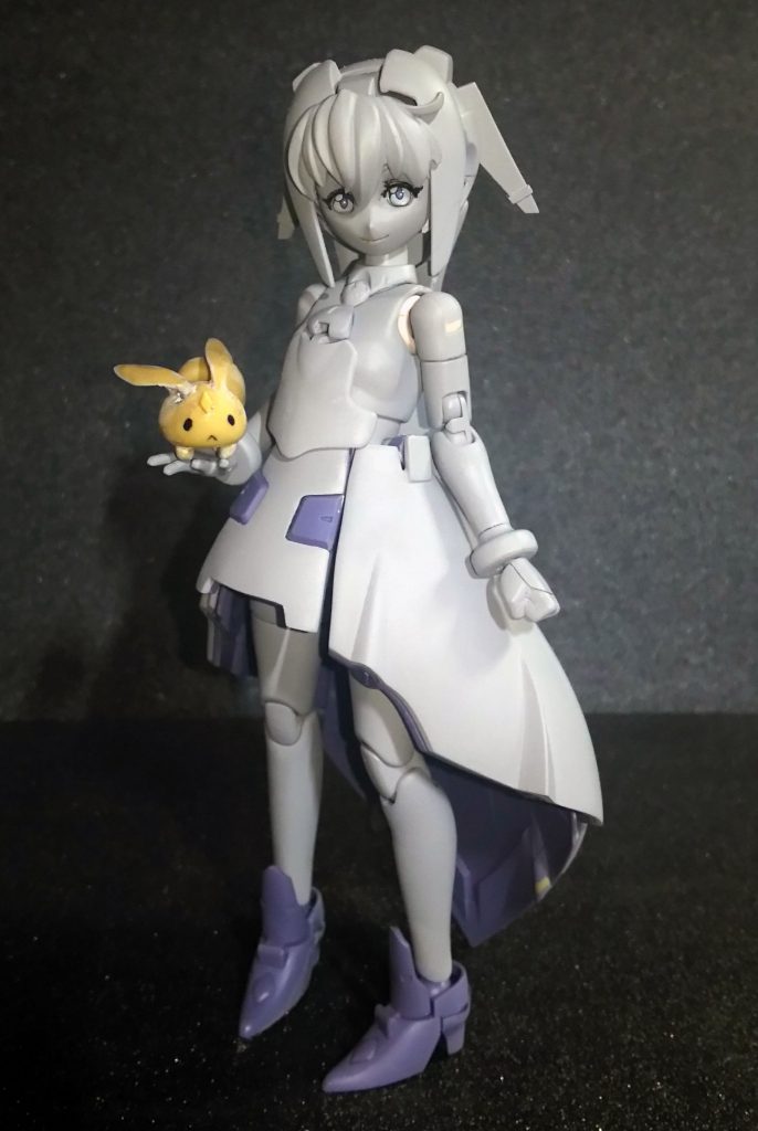 最後に塗装前サフ状態。写真とってなかったのですが足と腹も幅詰めしてます
腹で1mm。ふともも4mm、脹脛と足首で3mmくらいだったかと思います