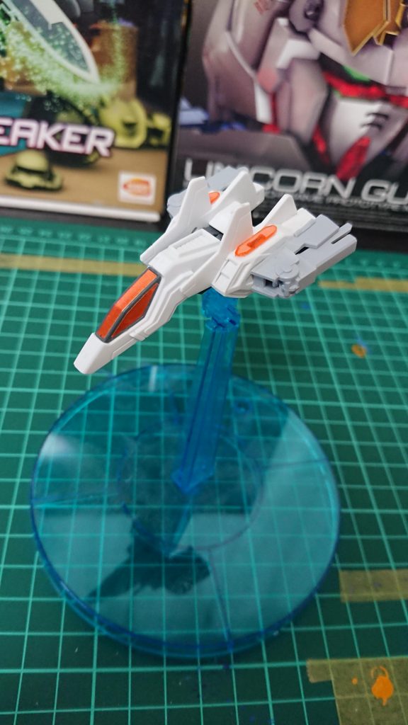 RF-01
 新規に開発されたNineFortress専用のファイター、バックパックシステムを簡略化する事によりより高機動な戦闘が可能となり、運送機能が追加されてパイロットが離れていてもファイターを利用しての運送が可能となっている。