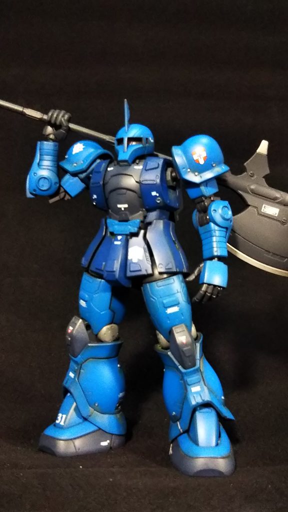 フロントビュー

主兵装のアックスはオルフェンズシリーズのオプションセットから引っ張って来ました

質量に任せたヘビーなひと振りひと振りで敵機を潰しに掛かるスタイル