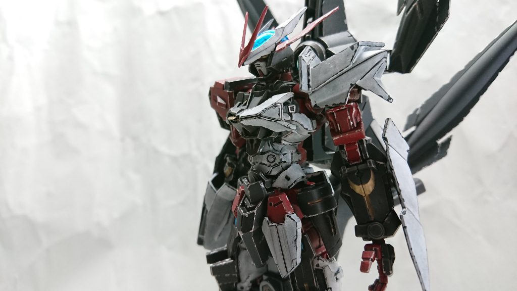 HG ガンダムアストレイノーネイム–3枚目/制作者：しらいし