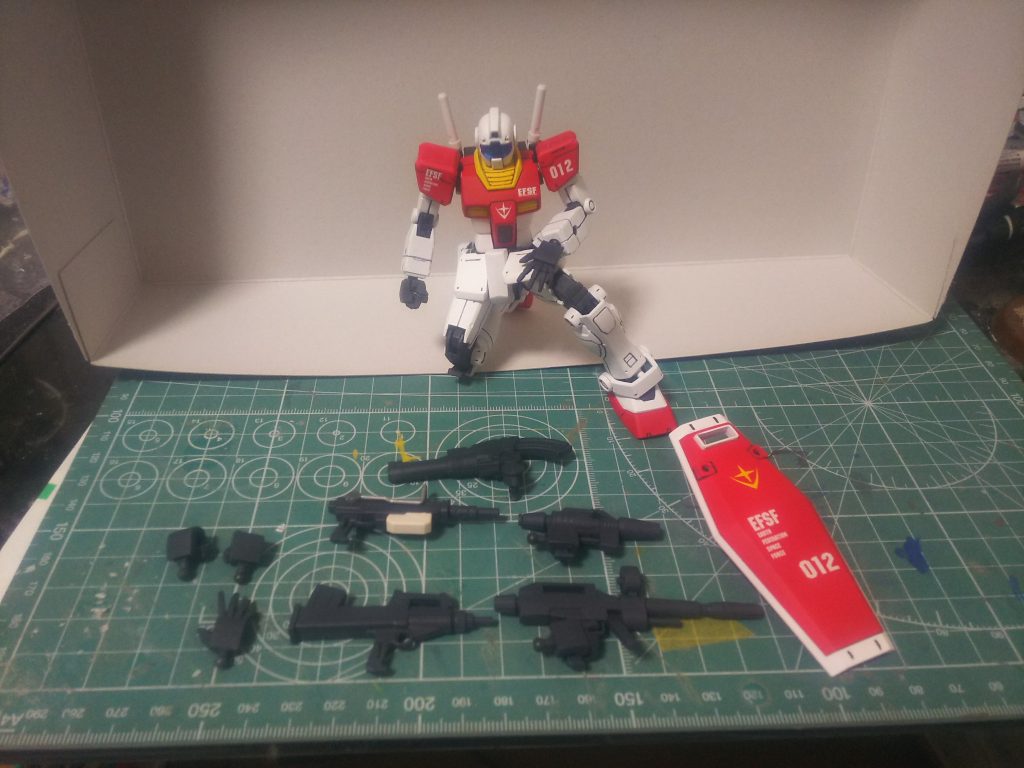 装備一式。

ブルパップマシンガン
90mmマシンガン(？)
ビームスプレーガン
ビームライフル
北米ガンダムのキャノン
シールド

バズーカもやればよかったと反省。