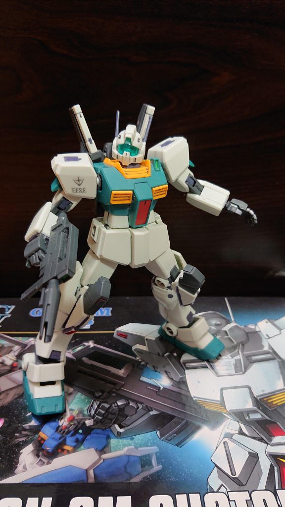 ↑トライブレードでシールドを破壊されたレンのジムIII
◆レン「しまった!シールドが…殺られる…!…なんてね!今だ、少尉!」