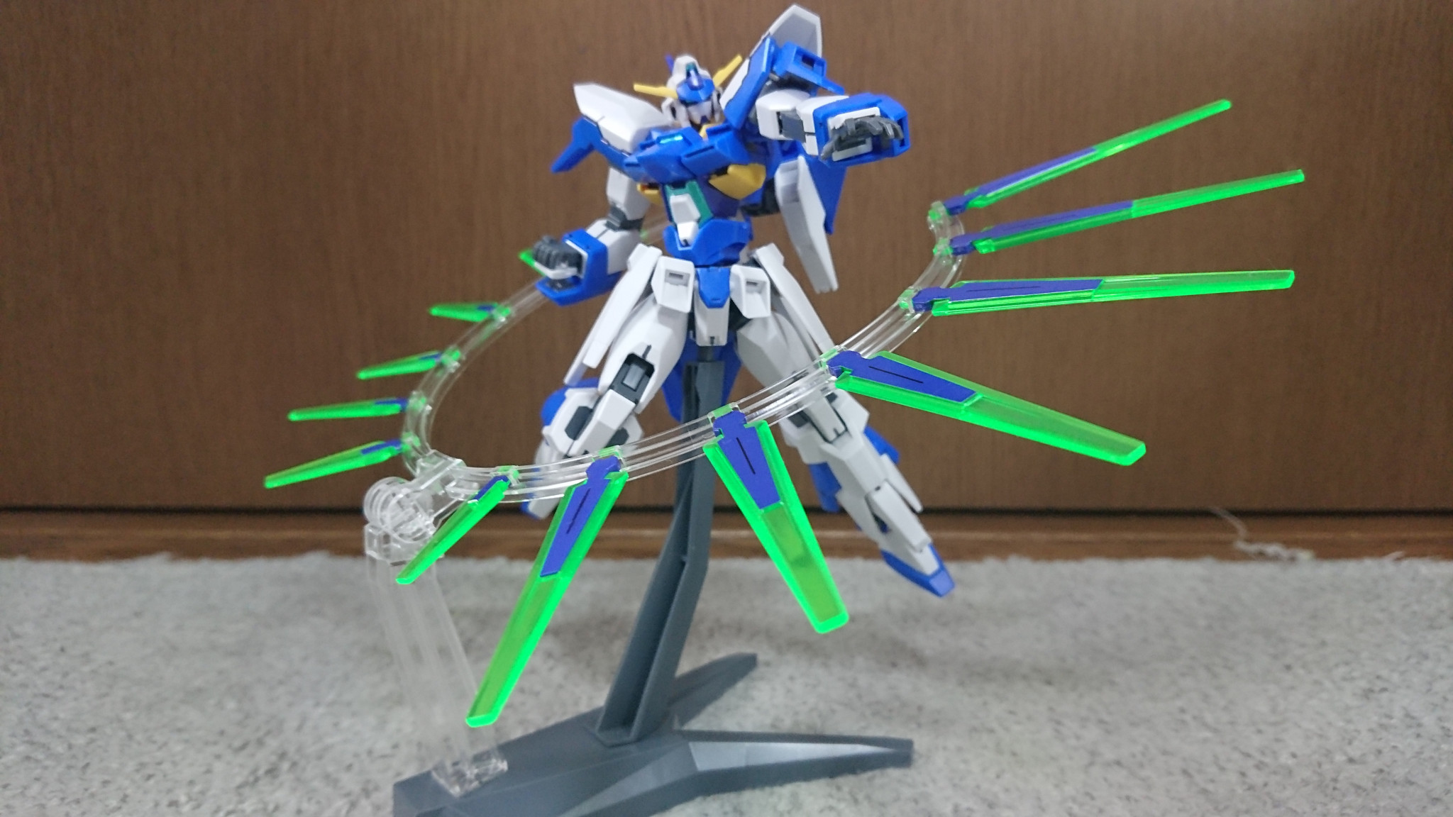 Hgガンダムage Fx Fb にーあんさんのガンプラ作品 Gunsta ガンスタ