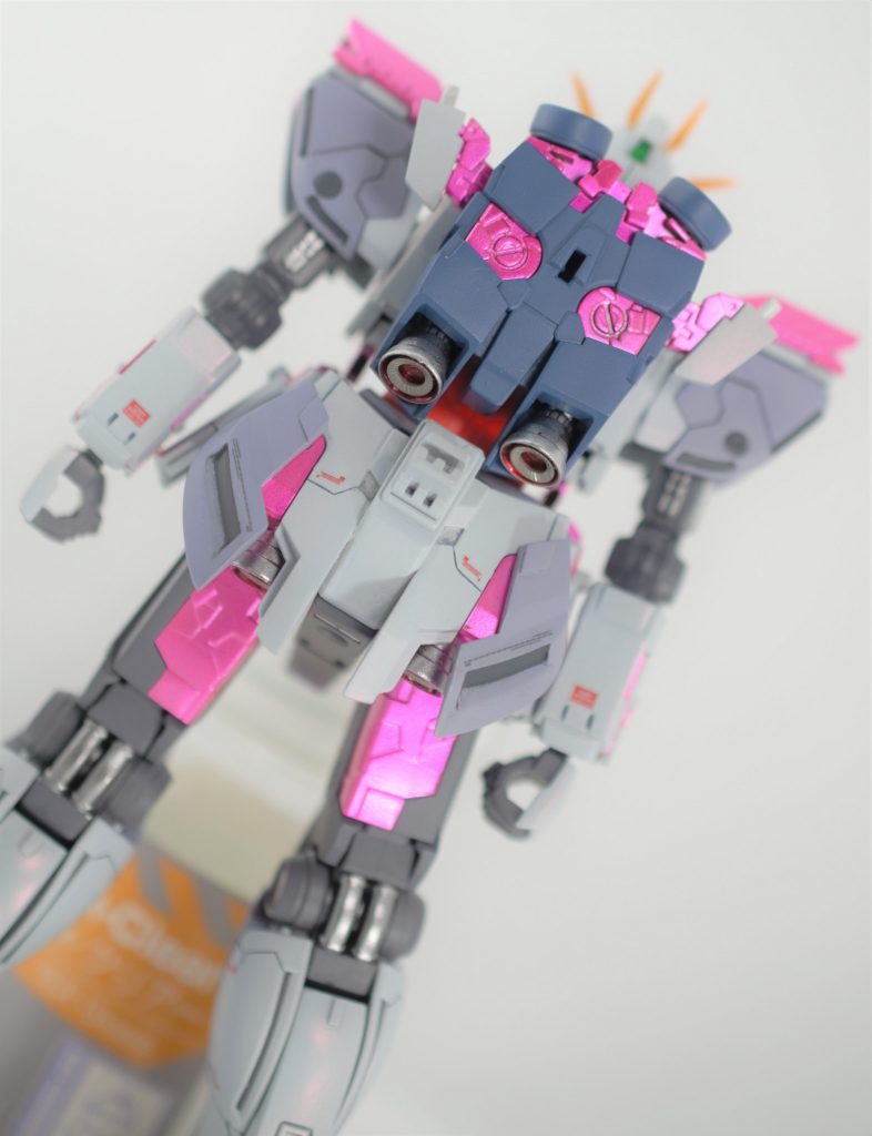 肩パーツ裏のスジボリはわりとお気に入りです。あまり見えませんけど(涙