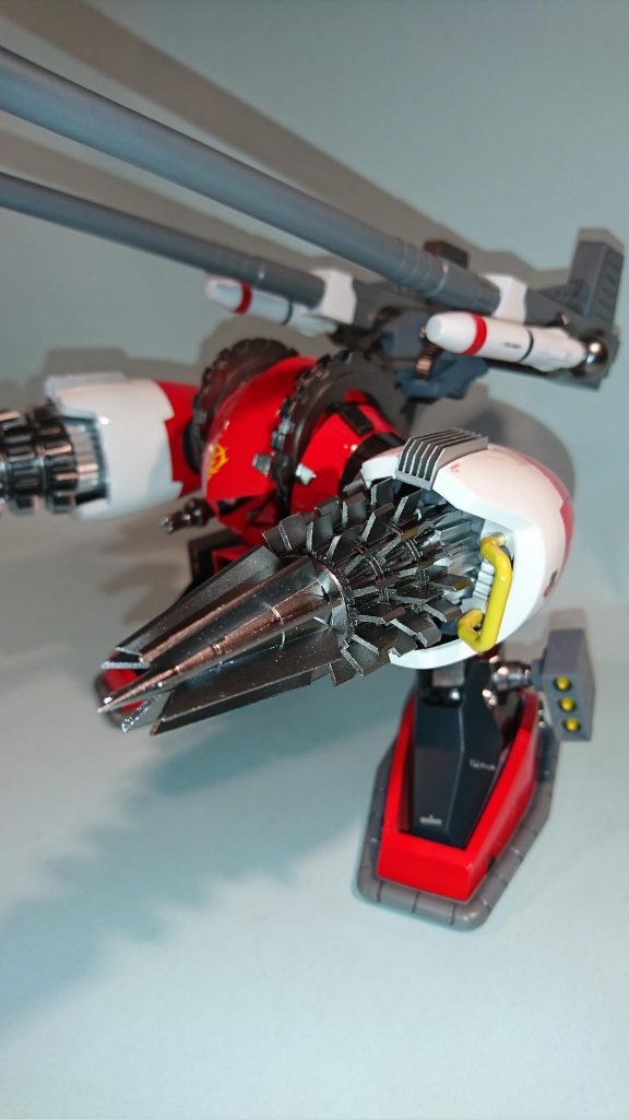 ドリル刄は１枚１枚プラ板から～😣