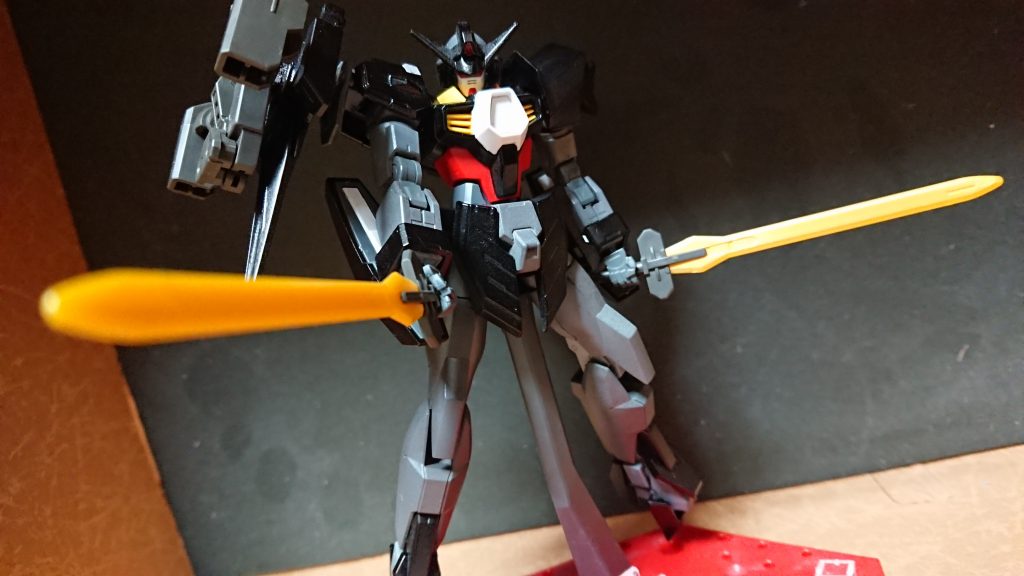 「ブレードウェア」により、接近戦での性能が向上した。少し離れた相手にも容易に接近戦を挑める事が出来る様になった。
しかし、機体の開発コストが高騰した理由で「ブレードウェア」だけの開発になった。開発案としては、ガンダムAGE-2 ダブルバレットを参考にした射撃用のウェア等、複数の装備も案としては出ていた模様。