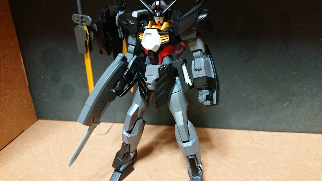 この機体の存在はフリット・アスノにも認識され、後々、ガンダムAGE-3に繋がった部分がある。漂流船調査任務後、捜索不明になった特務隊とガンダムAGE-2の部品も使われていた為、機動性も向上し、クランシェの開発、生産にも繋がった。
オリ設定はここまで。ガンダムAGEの世界観で機体を作ってみたかったので満足です(設定適当で雑だと思いますがお許しください・・・)