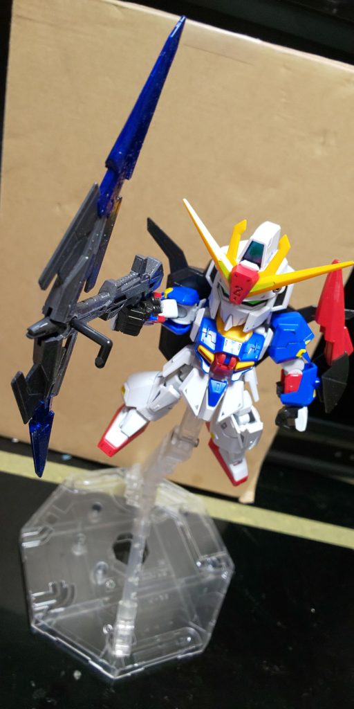 銃身は安定するものの、重くなるので取り回しの難は否めない