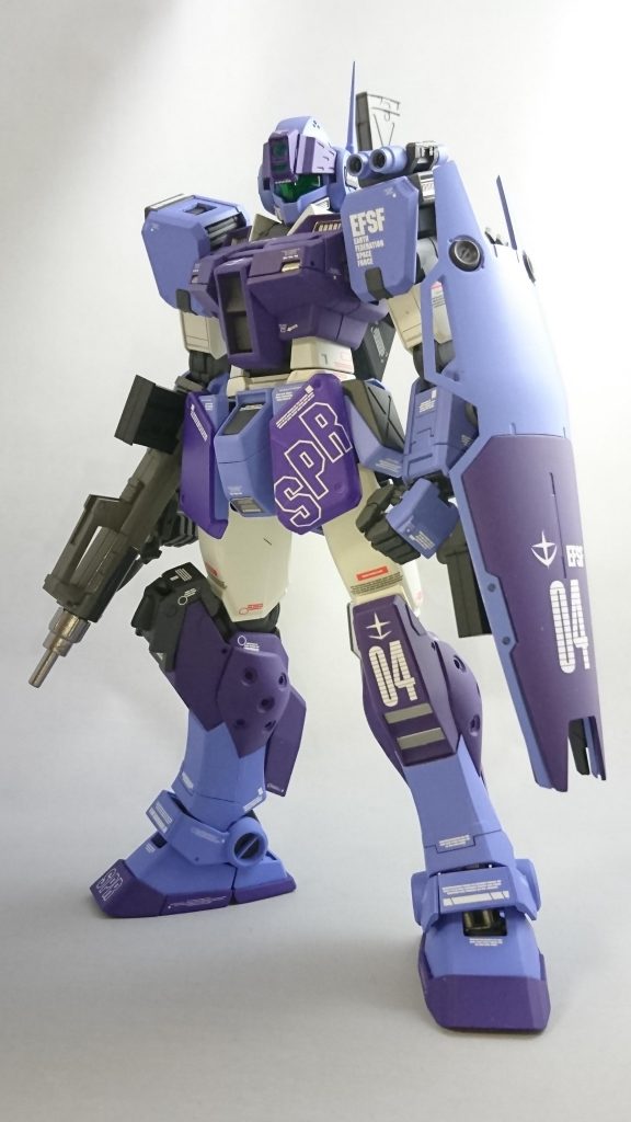 左正面。このマシンガン装備の方がしっくりくる気がします。