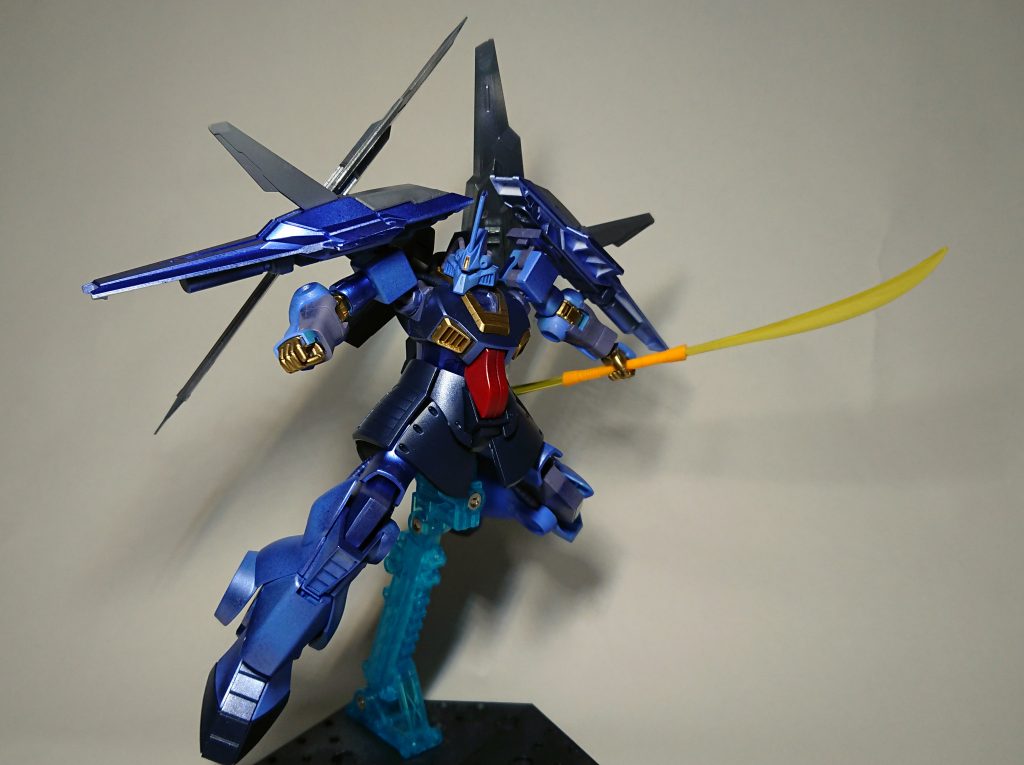 ディジェと言えば大気圏内の戦場が主となるため、空戦を可能にした。ちょっとグフ・イグナイテッドみがあるような。