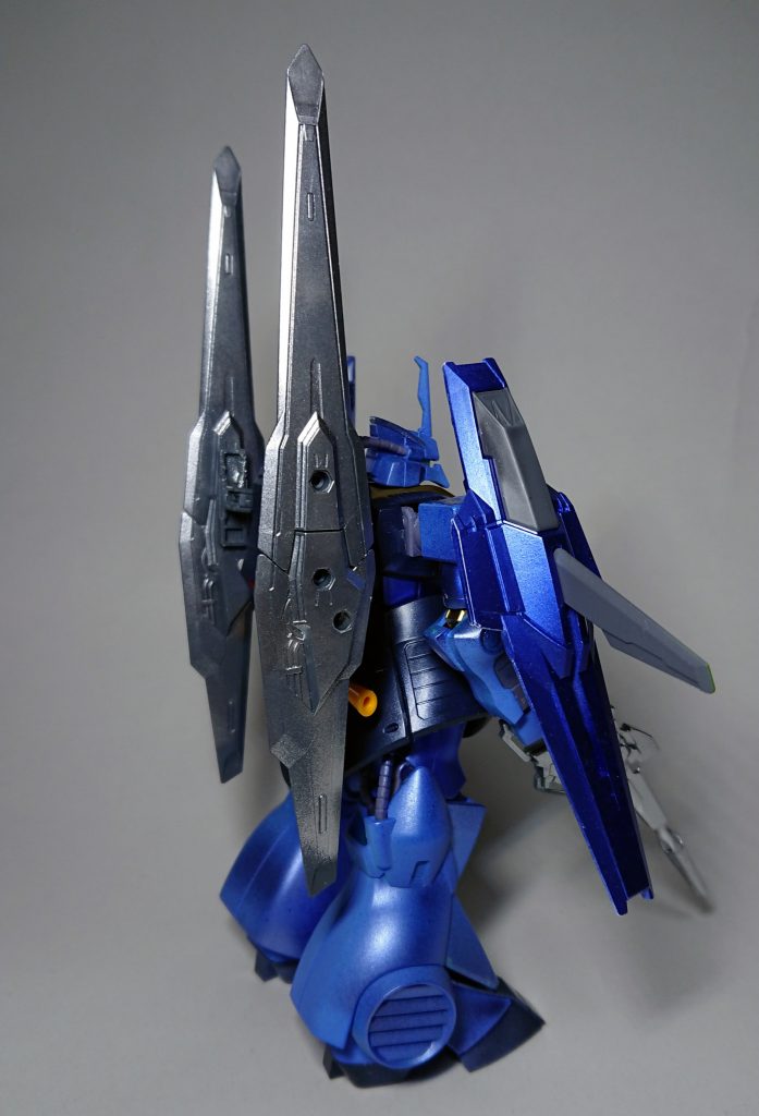 リアビュー。バインダーガンはスタビライザーである。