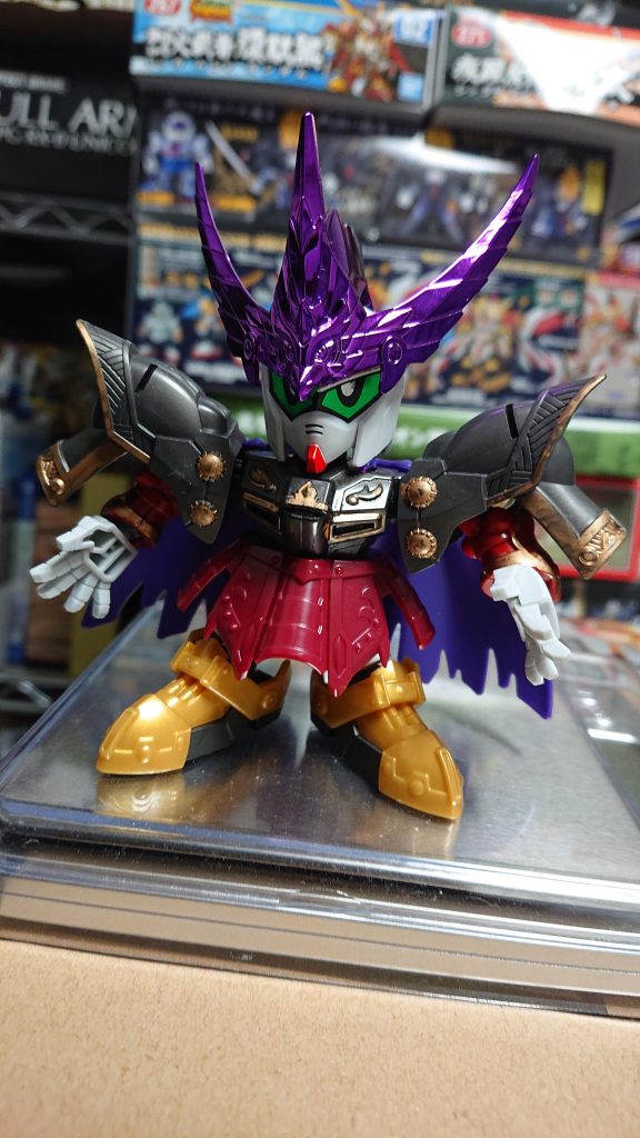 頭の角飾りはナシにしました。