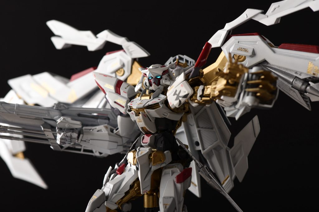 塗装はすべて水性ホビーカラーで行いました！
白サフ→銀＆白→艶消し白　で塗装しています！