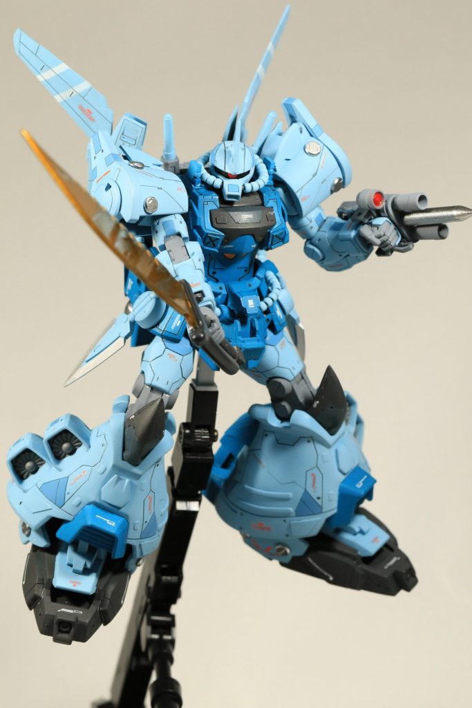 左手の武装を1部変更しました。
スパロボの影響です。