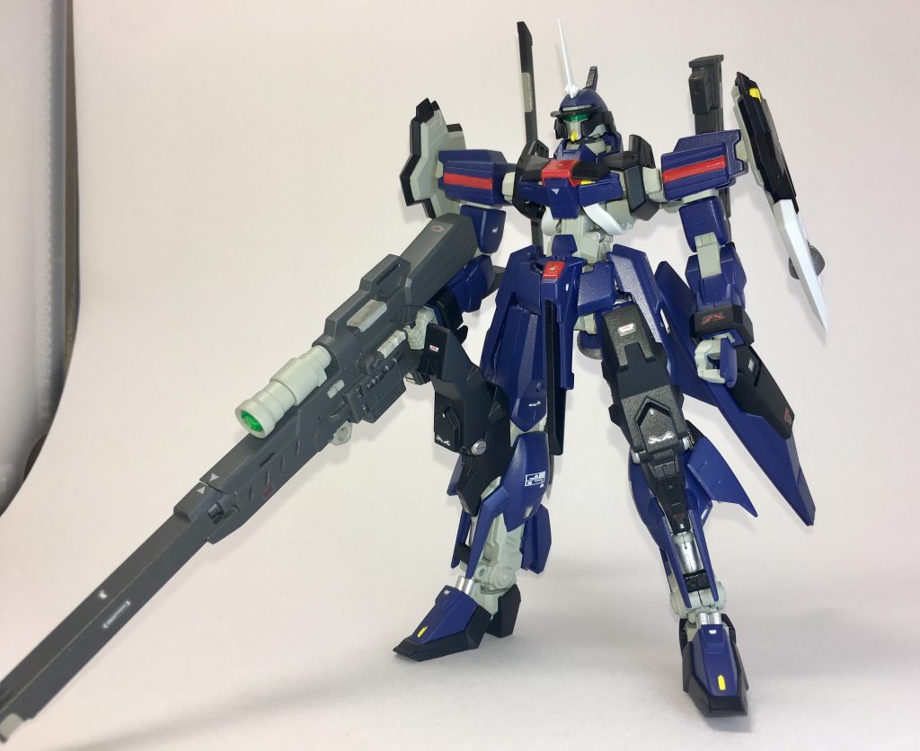 下からやや煽り気味にw