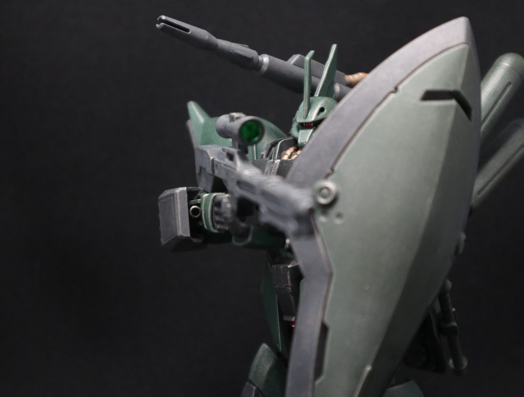 ライフルを構えて