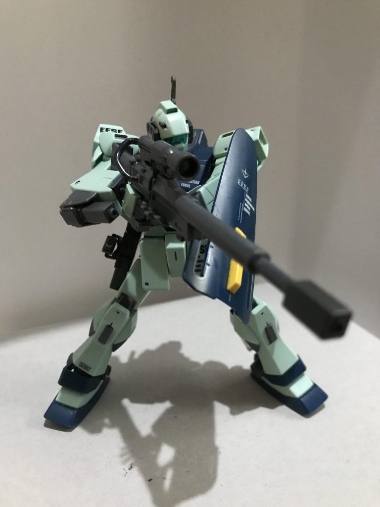 これを作りたかった！

HGカスタマイズキャンペーンのAとDをミキシングし、ジャンクパーツを組み込んだロングビームライフル
以前に作ったものはスコープやストック部分が違いましたが、これはこれで満足できる形に整えられました