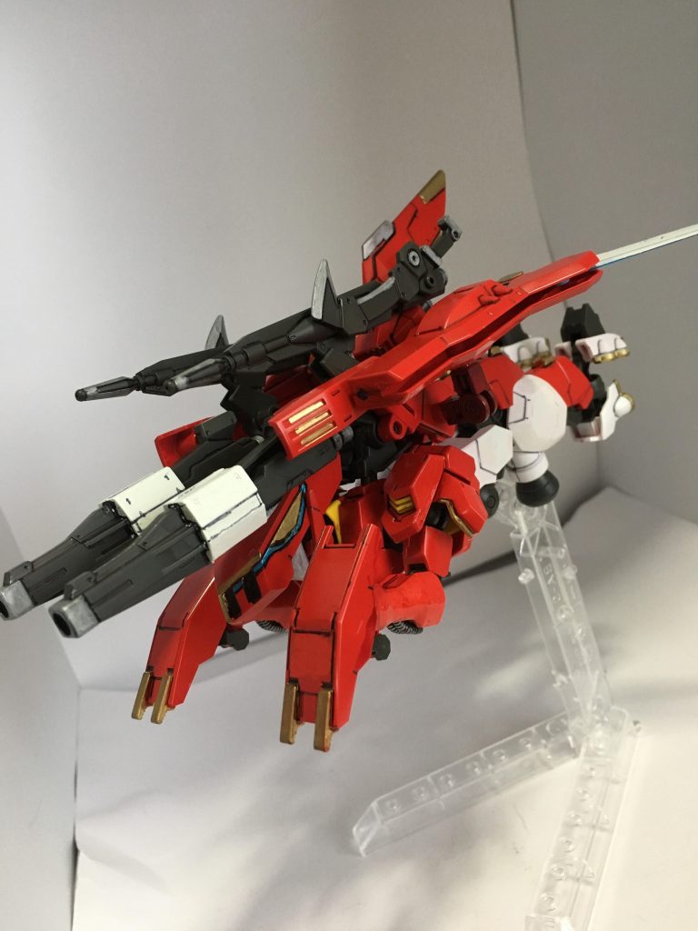 赤いモグラみたいですね。笑