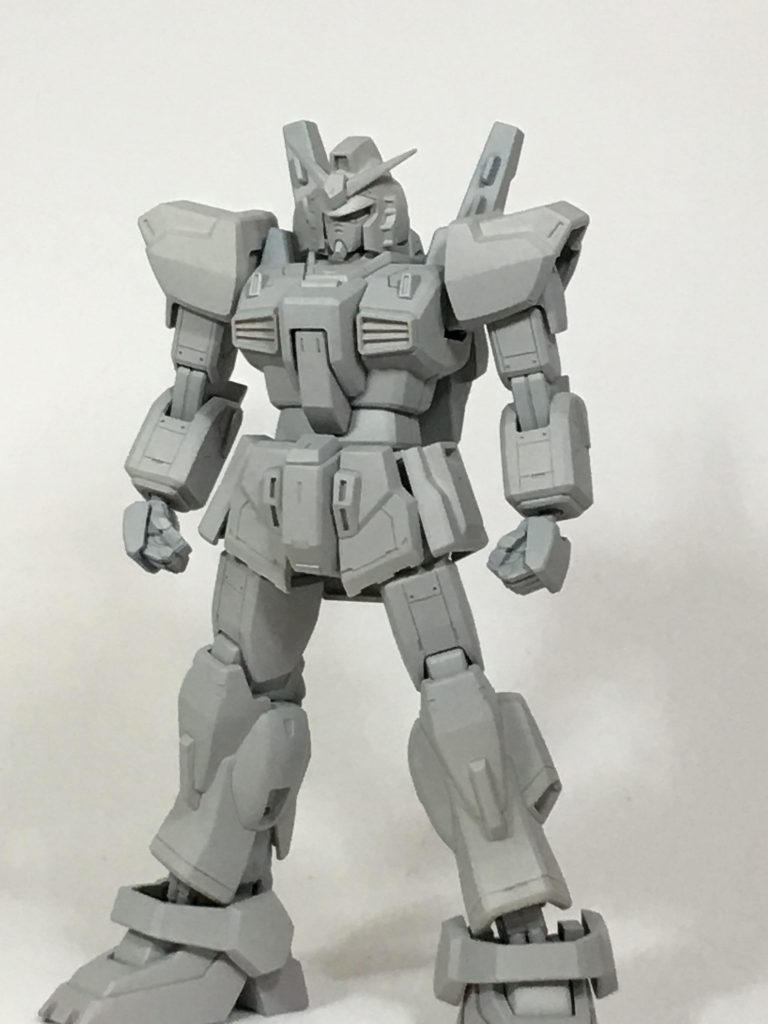 改修としては首を1ミリ延長と足首ボールジョイントを前にずらしてスネから足首までのラインを整えました。