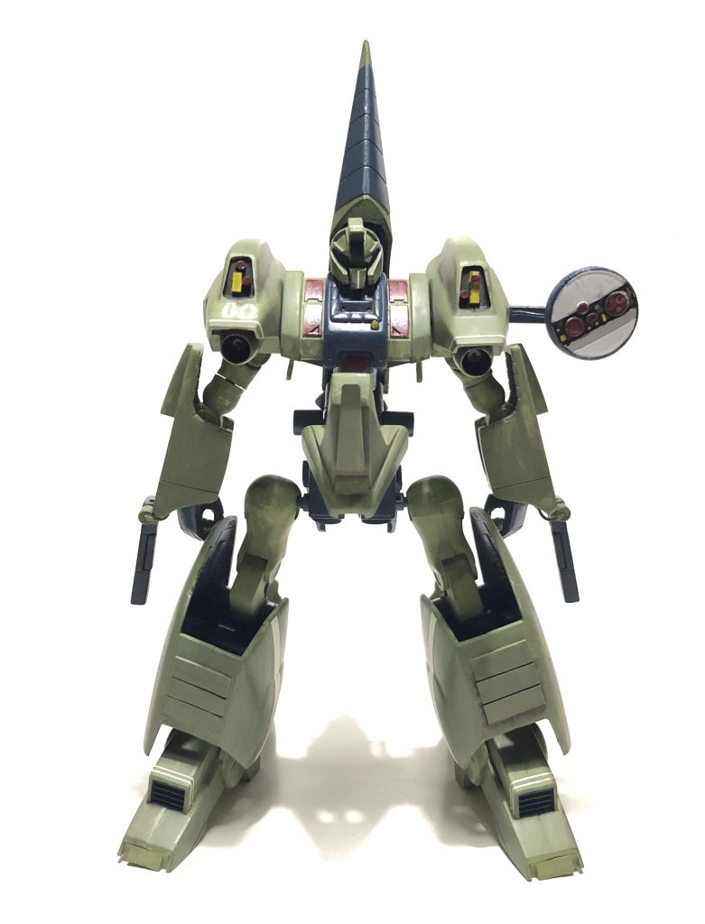 まえ

メタス作りました☆

上腕に回転軸、股関節の移動、肩に広域索敵用レドーム取り付けました☆

そしてメタスにはモノアイですね☆