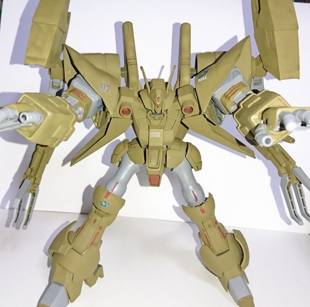 見えにくいけどロンドベル部隊マーク　右肩は07