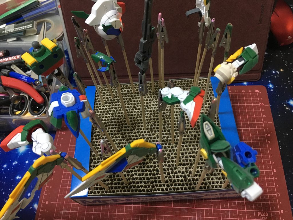 筆塗りでフェニーチェカラーに部分塗装。塗った後に組んでく時のワクワク感が好き(*´∀`*)