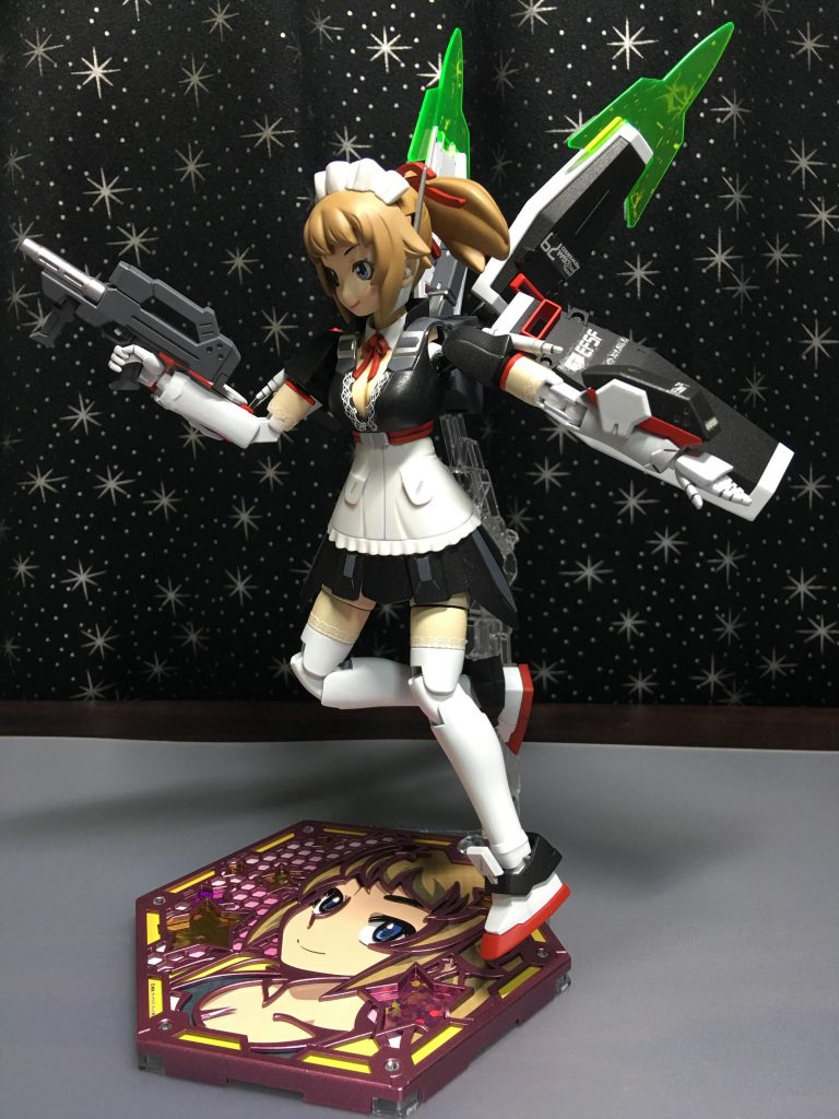 攻撃力が低い機体なので、部隊内でのコンビネーションが重要となる。