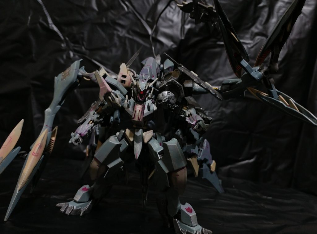 クローが「ボス感」出してていい感じです。