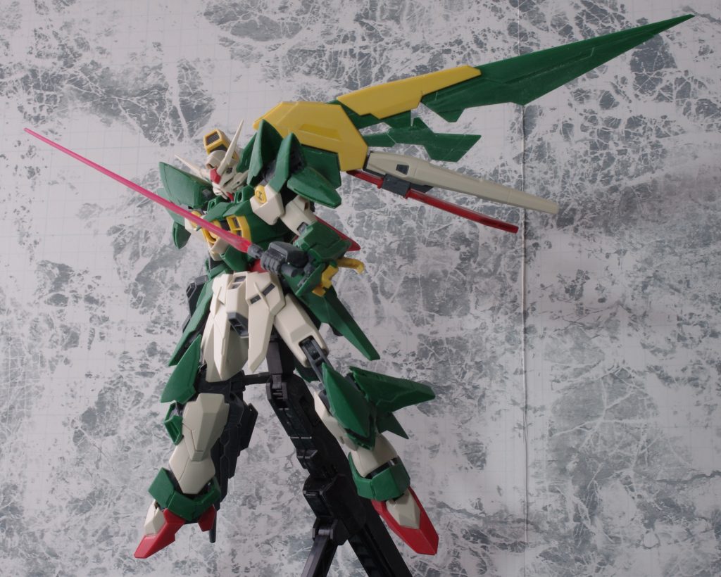 黒に慣れると何か物足りない印象です。