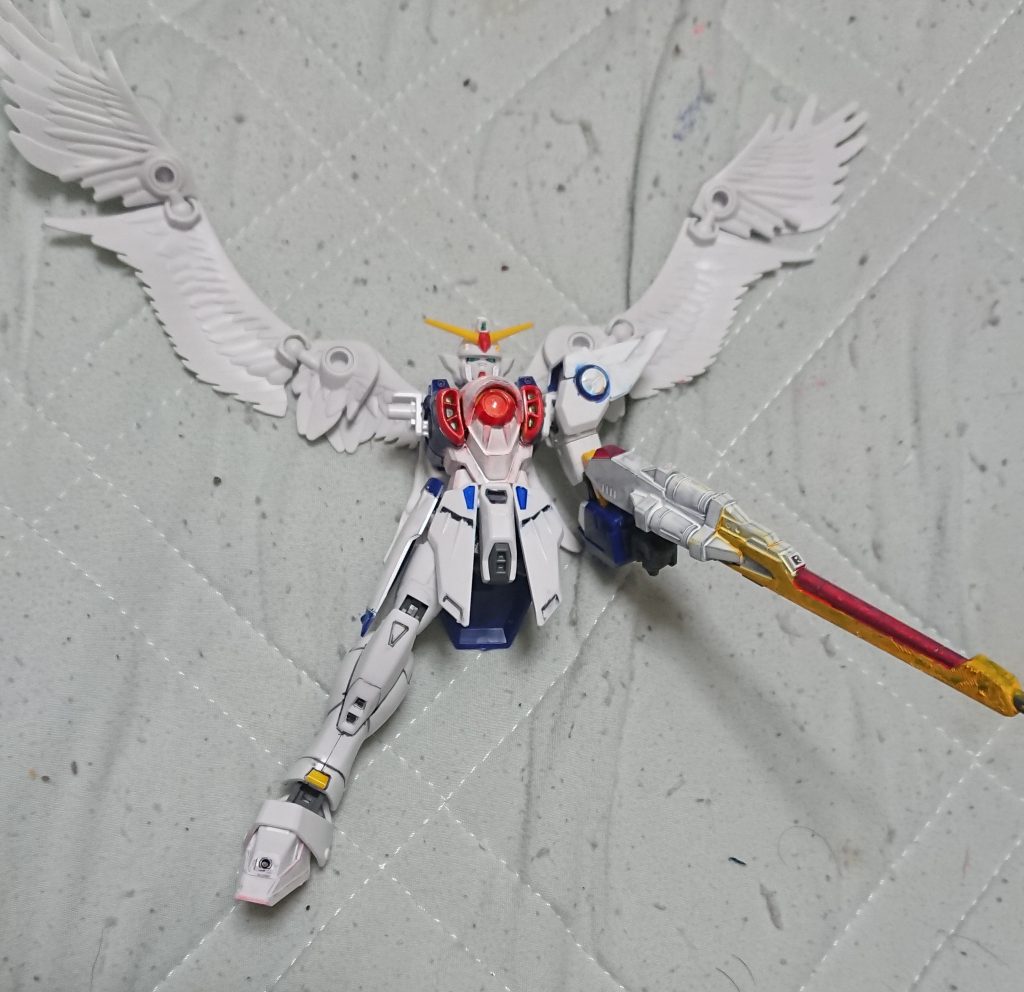 高町なのはの兄である高町恭也の中の人がヒイロ・ユイと同じ緑川光氏である所謂中の人ネタ。