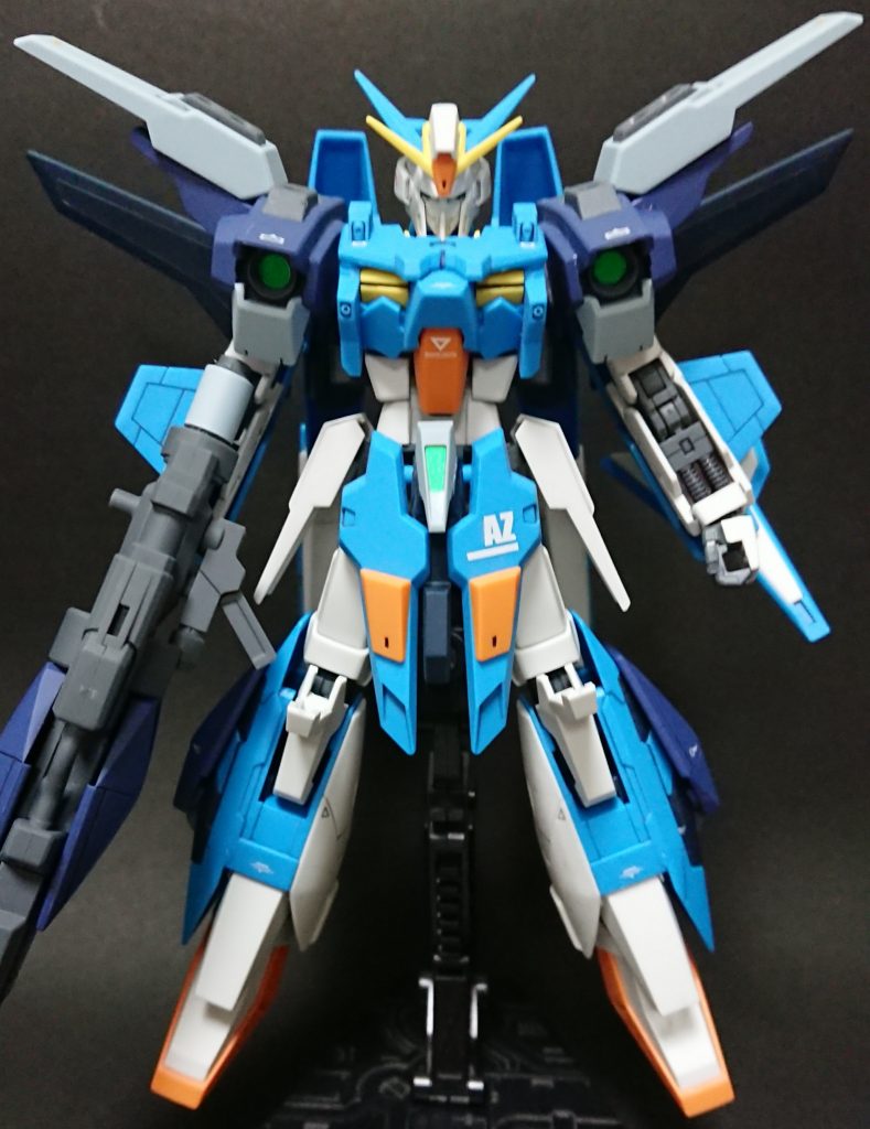 正面。
両肩をライトニングに交換。