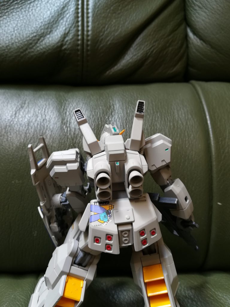 バックパックはリバイブのマークIIの物を使用しています