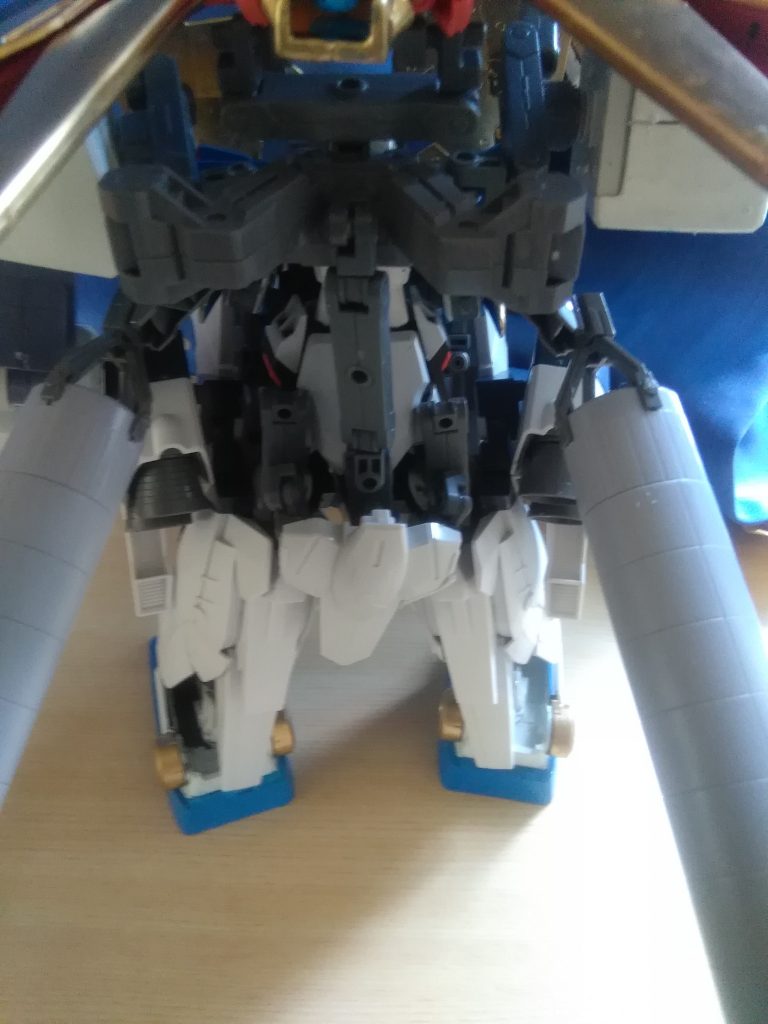 台座なしで自立させるのに苦労しました(笑)
何とか自立させたくて色々試した結果背部補強に辿り着きました( ˙꒳˙ )