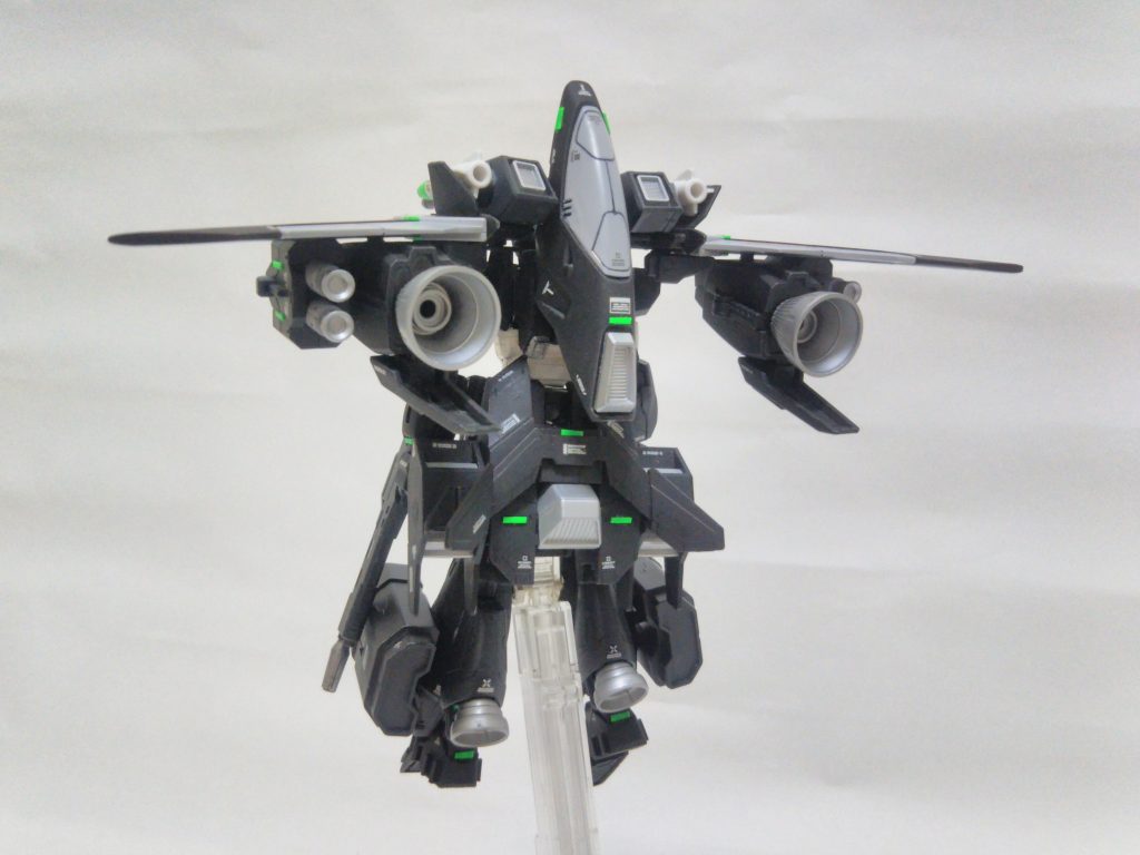 重装時
翼下大型ブースター搭載