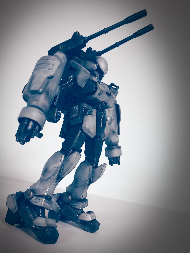 あと一話、一機連邦の機体を作って完結になります。