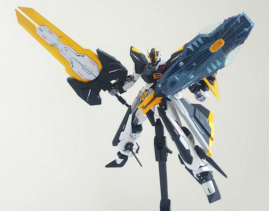 ゲイジングアームにはビームシールドを搭載。